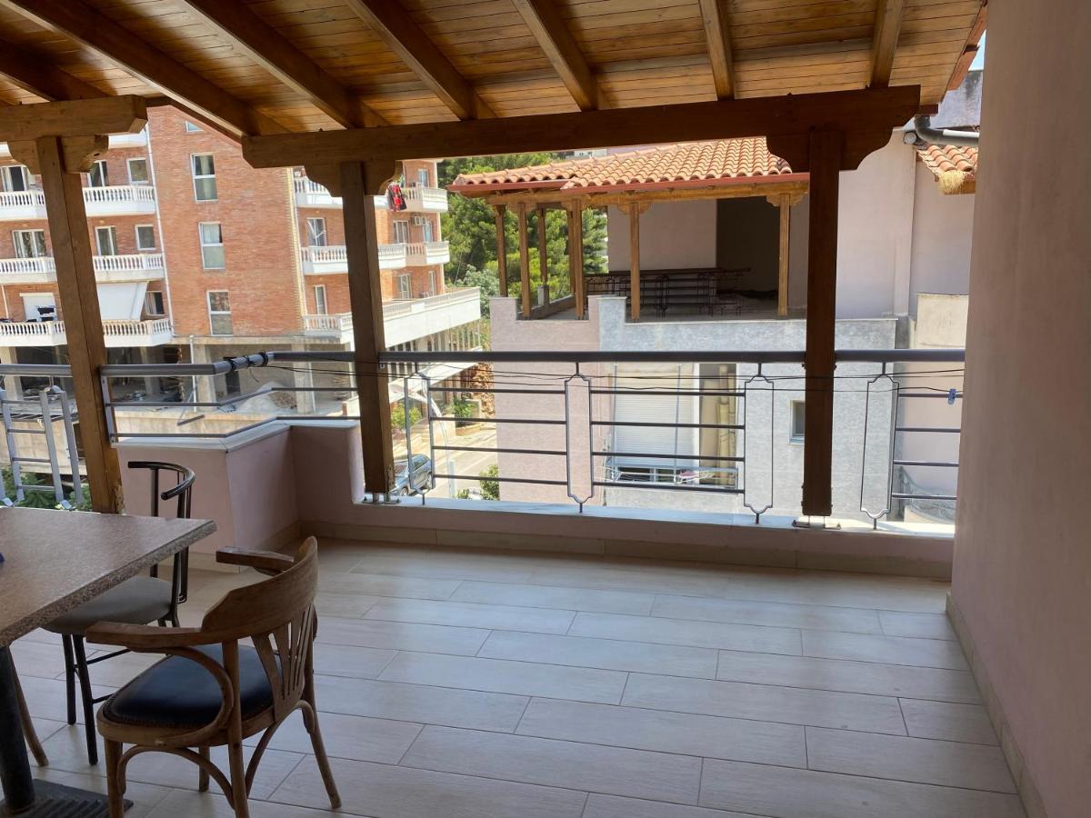 סרנדה Blue Breeze Attic Apartments מראה חיצוני תמונה